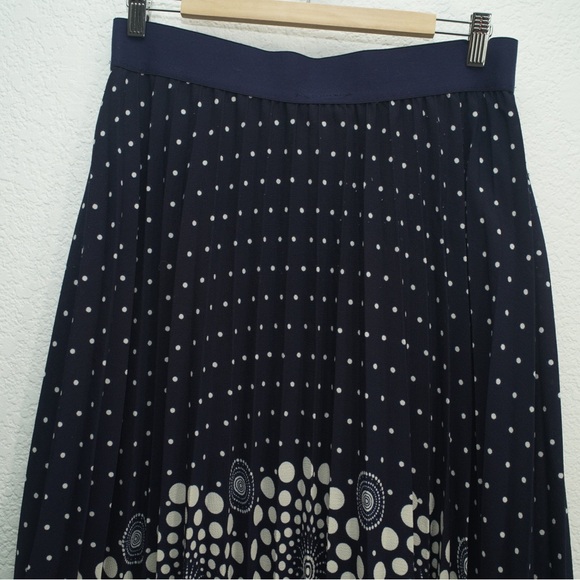 Andi + James Navy And Cream Pleated Midi Skirt, Size Large Floral Geometric - Picture 4 of 9